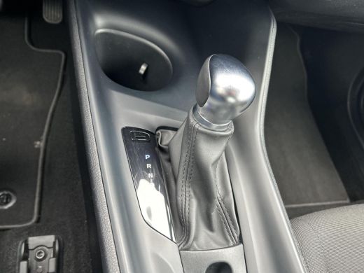 Toyota C-HR 1.8 Hybrid Active ActivLease financial lease