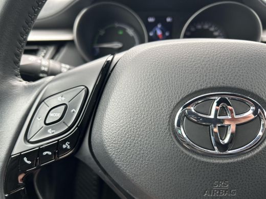 Toyota C-HR 1.8 Hybrid Active ActivLease financial lease