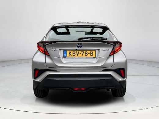 Toyota C-HR 1.8 Hybrid Active ActivLease financial lease