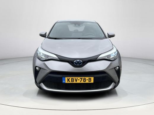 Toyota C-HR 1.8 Hybrid Active ActivLease financial lease
