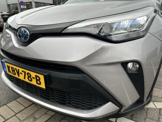 Toyota C-HR 1.8 Hybrid Active ActivLease financial lease
