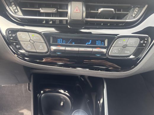 Toyota C-HR 1.8 Hybrid Style ActivLease financial lease