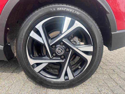 Toyota C-HR 1.8 Hybrid Style ActivLease financial lease