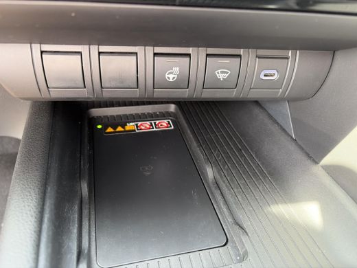 Toyota C-HR 2.0 Plug-in Hybrid 220 First Edition ActivLease financial lease