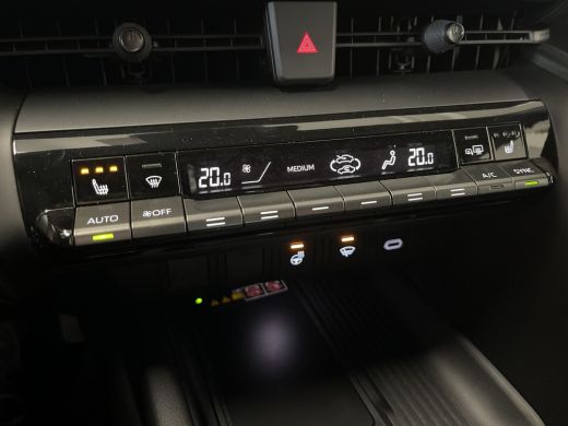 Toyota C-HR 2.0 Plug-in Hybrid 220 First Edition ActivLease financial lease