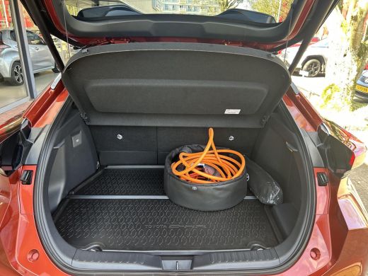 Toyota C-HR 2.0 Plug-in Hybrid 220 First Edition ActivLease financial lease