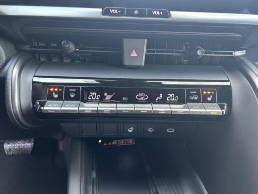 Toyota C-HR 2.0 Plug-in Hybrid 220 First Edition ActivLease financial lease