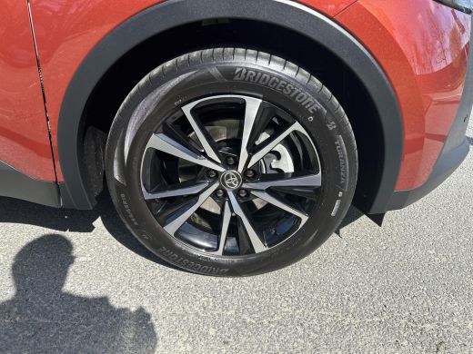 Toyota C-HR 2.0 Plug-in Hybrid 220 First Edition ActivLease financial lease