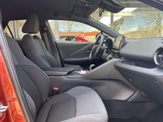 Toyota C-HR 2.0 Plug-in Hybrid 220 First Edition ActivLease financial lease