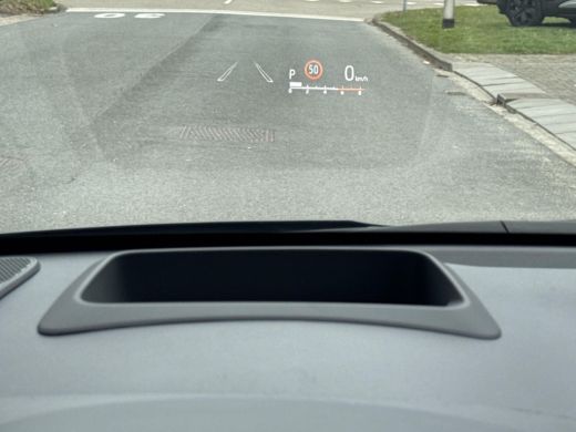 Toyota Yaris 1.5 Hybrid 130 GR SPORT PLUS PACK | 06-10141018 Voor meer informatie ActivLease financial lease