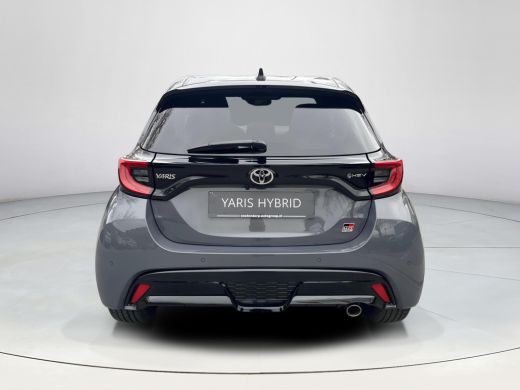 Toyota Yaris 1.5 Hybrid 130 GR SPORT PLUS PACK | 06-10141018 Voor meer informatie ActivLease financial lease