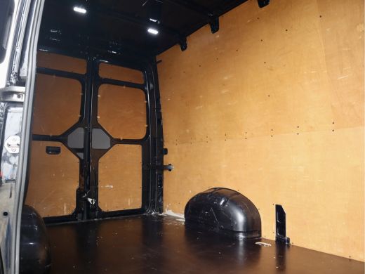 Volkswagen Crafter 2.0 TDI 177PK L3H3 EXCLUSIVE EDITION ActivLease financial lease