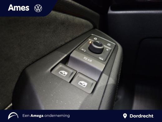 Volkswagen ID.7 Pro Limited Edition 77 kWh accu 210 kW / 286 PK Variant Elektrische aandrijving | Trekhaak | Elek... ActivLease financial lease