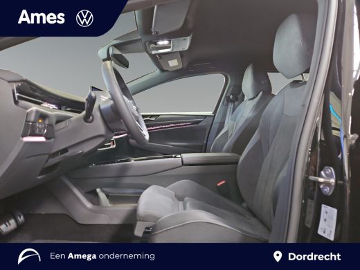 Volkswagen ID.7 Pro Limited Edition 77 kWh accu 210 kW / 286 PK Variant Elektrische aandrijving | Trekhaak | Elek... ActivLease financial lease