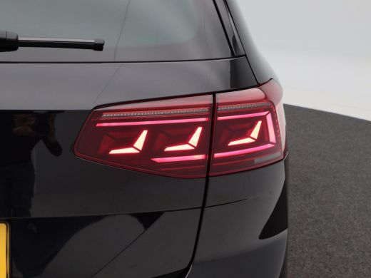 Volkswagen Passat 1.4 TSi 218 Pk PHEV GTE Business | Panoramadak | Camera | Adaptive Cruise | Stoelverwarming | Nav... ActivLease financial lease