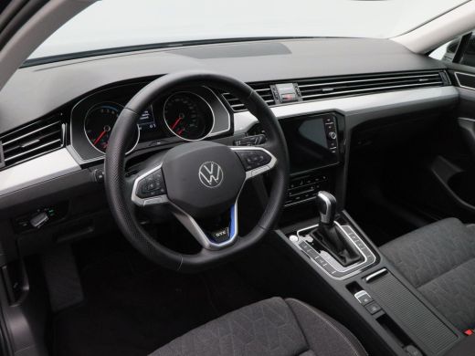 Volkswagen Passat 1.4 TSi 218 Pk PHEV GTE Business | Panoramadak | Camera | Adaptive Cruise | Stoelverwarming | Nav... ActivLease financial lease
