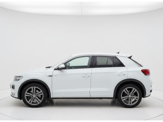 Volkswagen T-Roc 1.5 TSI 150PK DSG R-SPORT VIRTUAL/NAVI/CAMERA/ ActivLease financial lease