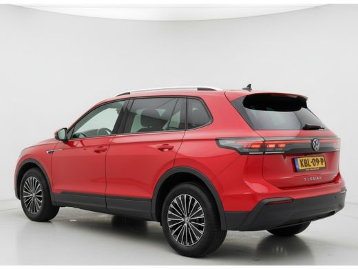 Volkswagen Tiguan 1.5 eTSI 150PK DSG LIFE GOAL IQ.LIGHT/360&deg;CAMERA/TREKHAAK,FABRIEKS GARANTIE ActivLease financial lease