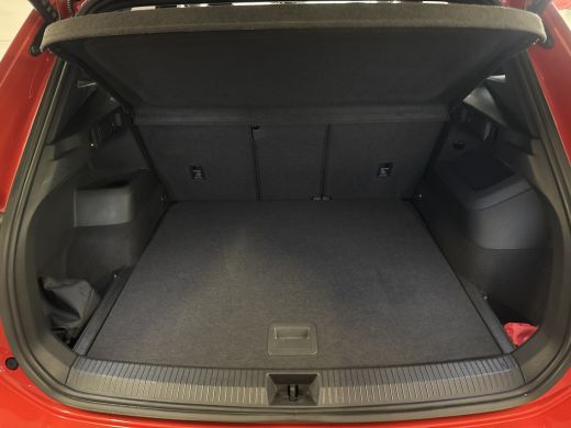 Volkswagen Tiguan 1.5 eTSI 150PK DSG LIFE GOAL IQ.LIGHT/360&deg;CAMERA/TREKHAAK,FABRIEKS GARANTIE ActivLease financial lease