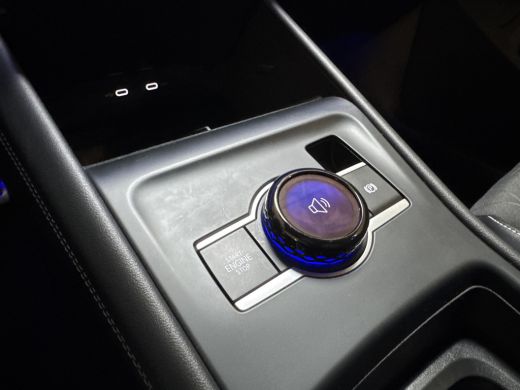 Volkswagen Tiguan 1.5 eTSI 150PK DSG LIFE GOAL IQ.LIGHT/360&deg;CAMERA/TREKHAAK,FABRIEKS GARANTIE ActivLease financial lease