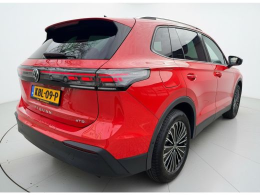 Volkswagen Tiguan 1.5 eTSI 150PK DSG LIFE GOAL IQ.LIGHT/360&deg;CAMERA/TREKHAAK,FABRIEKS GARANTIE ActivLease financial lease