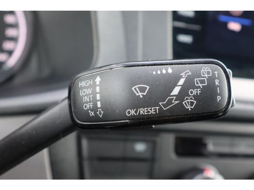 Volkswagen Transporter 150 Pk 7-DSG Dubbele Cabine | Navigatie | 150 pk DSG | Verwarmbare Voorruit | 17" Lichtmetaal ActivLease financial lease