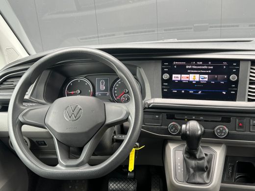 Volkswagen Transporter 150 Pk 7-DSG Dubbele Cabine | Navigatie | 150 pk DSG | Verwarmbare Voorruit | 17" Lichtmetaal ActivLease financial lease