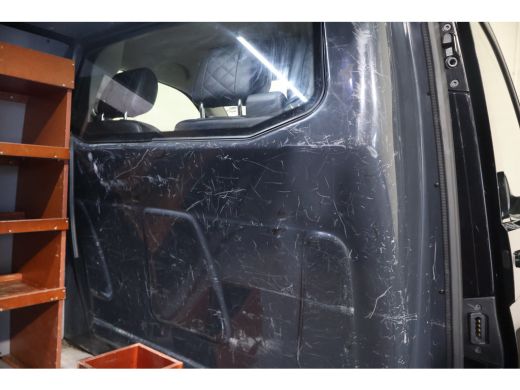 Volkswagen Transporter 2.0 TDI 150pk Bulli Black Edition Leer Led ActivLease financial lease