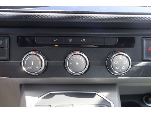 Volkswagen Transporter 2.0 TDI 150pk Bulli Black Edition Leer Led ActivLease financial lease