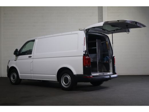 Volkswagen Transporter 2.0 TDI L1 H1 Inrichting ActivLease financial lease