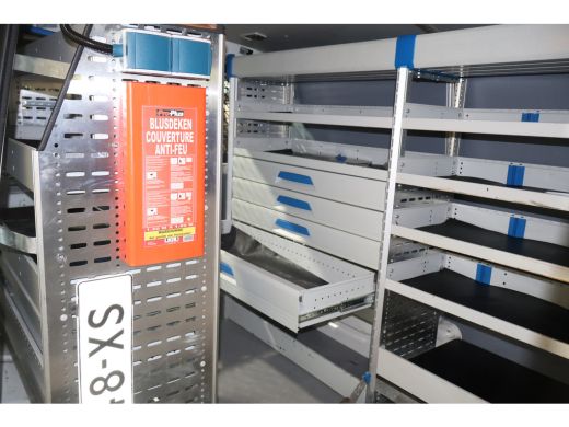 Volkswagen Transporter 2.0 TDI L1 H1 Inrichting ActivLease financial lease