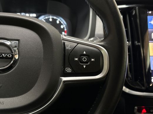 Volvo  V60 2.0 B3 Inscription Automaat (APPLE CARPLAY, GROOT NAVI, GETINT GLAS, SPORTSTOELEN, KEYLESS, LANE ... ActivLease financial lease