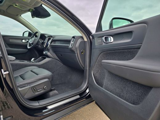 Volvo  XC40 1.5 T5 Recharge Inscription - 260 Pk - Plug-IN Hybrid - Pano - Leder ActivLease financial lease