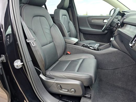 Volvo  XC40 1.5 T5 Recharge Inscription - 260 Pk - Plug-IN Hybrid - Pano - Leder ActivLease financial lease