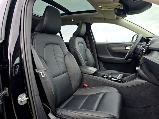 Volvo  XC40 1.5 T5 Recharge Inscription - 260 Pk - Plug-IN Hybrid - Pano - Leder ActivLease financial lease