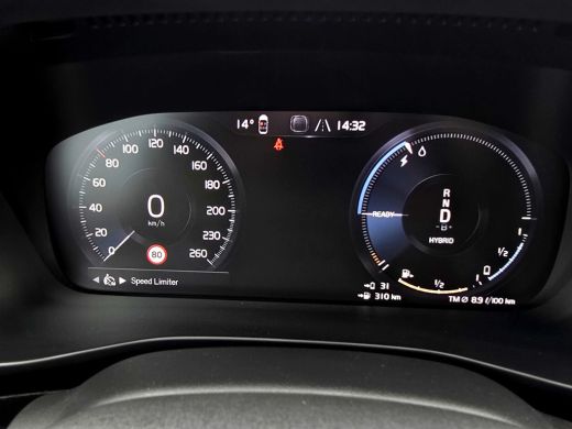 Volvo  XC40 1.5 T5 Recharge Inscription - 260 Pk - Plug-IN Hybrid - Pano - Leder ActivLease financial lease