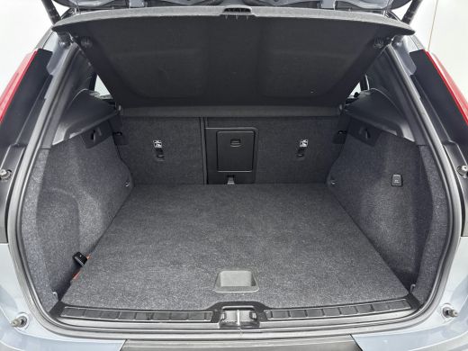 Volvo  XC40 1.5 T5 Recharge R-Design | Trekhaak | Panormadak | PDC V+A en Camera | BLIS | Adaptive Cruiscontr... ActivLease financial lease
