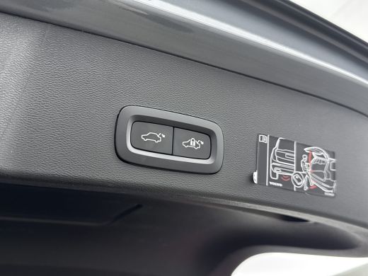 Volvo  XC40 1.5 T5 Recharge R-Design | Trekhaak | Panormadak | PDC V+A en Camera | BLIS | Adaptive Cruiscontr... ActivLease financial lease