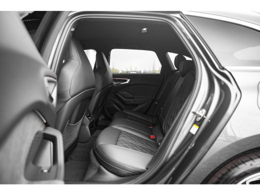 Audi A5 Avant 2.0 e-hybrid quattro S edition ActivLease financial lease