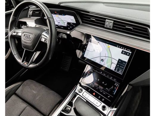 Audi e-tron 55 Quattro S-LINE 95 kWh (300kW/408pk) ** MATRIX, PANO, TREKH, ACC, B&O SOUND, HuD, 21-inch LMV *... ActivLease financial lease