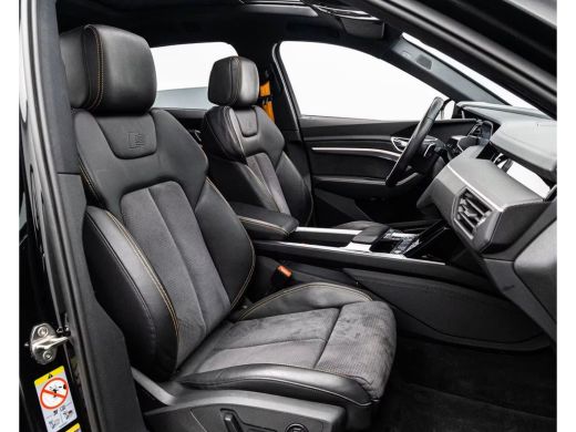 Audi e-tron 55 Quattro S-LINE 95 kWh (300kW/408pk) ** MATRIX, PANO, TREKH, ACC, B&O SOUND, HuD, 21-inch LMV *... ActivLease financial lease