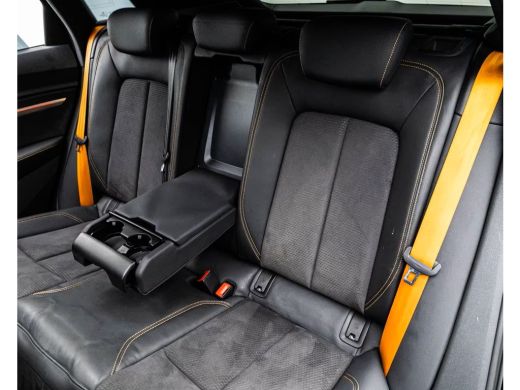 Audi e-tron 55 Quattro S-LINE 95 kWh (300kW/408pk) ** MATRIX, PANO, TREKH, ACC, B&O SOUND, HuD, 21-inch LMV *... ActivLease financial lease