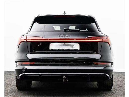 Audi e-tron 55 Quattro S-LINE 95 kWh (300kW/408pk) ** MATRIX, PANO, TREKH, ACC, B&O SOUND, HuD, 21-inch LMV *... ActivLease financial lease
