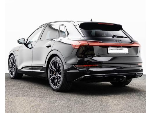 Audi e-tron 55 Quattro S-LINE 95 kWh (300kW/408pk) ** MATRIX, PANO, TREKH, ACC, B&O SOUND, HuD, 21-inch LMV *... ActivLease financial lease