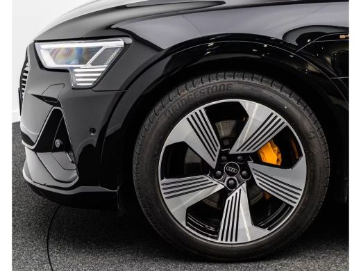 Audi e-tron 55 Quattro S-LINE 95 kWh (300kW/408pk) ** MATRIX, VIRTUAL SPIEGEL, LEDER, PANO, TREKH, 21-inch LM... ActivLease financial lease