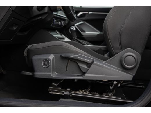 Audi Q3 45 TFSI e Advanced edition 245pk | Cruise adaptief | Stoel verwarming | Apple Carplay/Android Aut... ActivLease financial lease