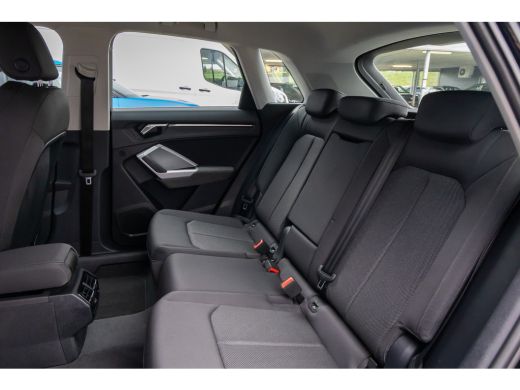 Audi Q3 45 TFSI e Advanced edition 245pk | Cruise adaptief | Stoel verwarming | Apple Carplay/Android Aut... ActivLease financial lease