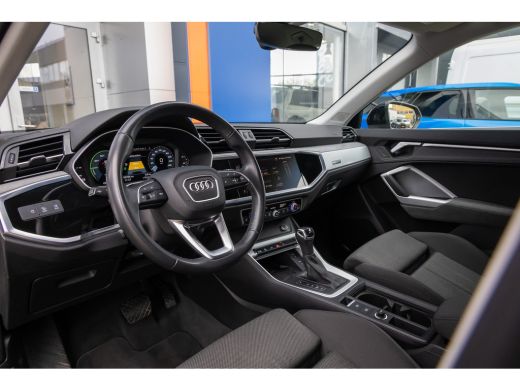 Audi Q3 45 TFSI e Advanced edition 245pk | Cruise adaptief | Stoel verwarming | Apple Carplay/Android Aut... ActivLease financial lease