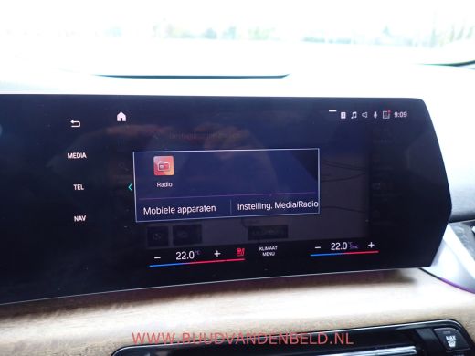 BMW 2 Serie Active Tourer 225e xDrive PANODAK / TREKHAAK / CARPLAY / CRUISE / LEER / NAVI ActivLease financial lease