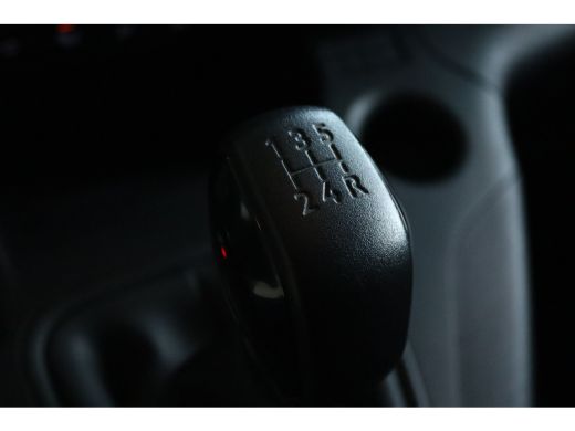 Citroën Berlingo 1.5 BlueHDI Club XL | Cruise Control | Trekhaak | Carplay | Sensoren | Airco | Betimmering ActivLease financial lease